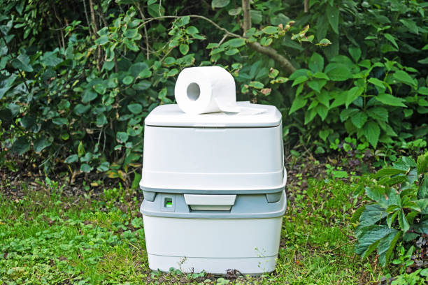 Best Porta potty rental near me  in Lewiston, CA